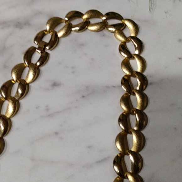 Necklace - Picture 2 of 4